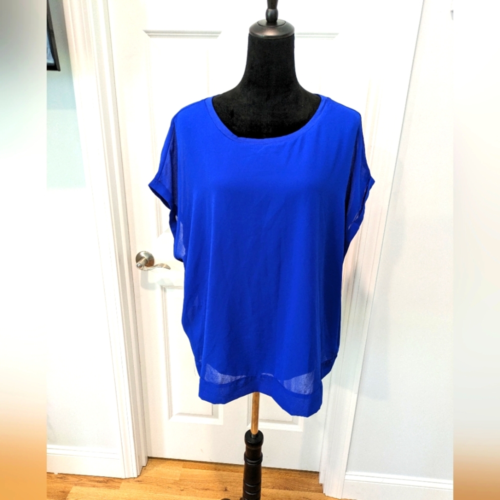 Women's Size 2XL Top New Short Sleeves